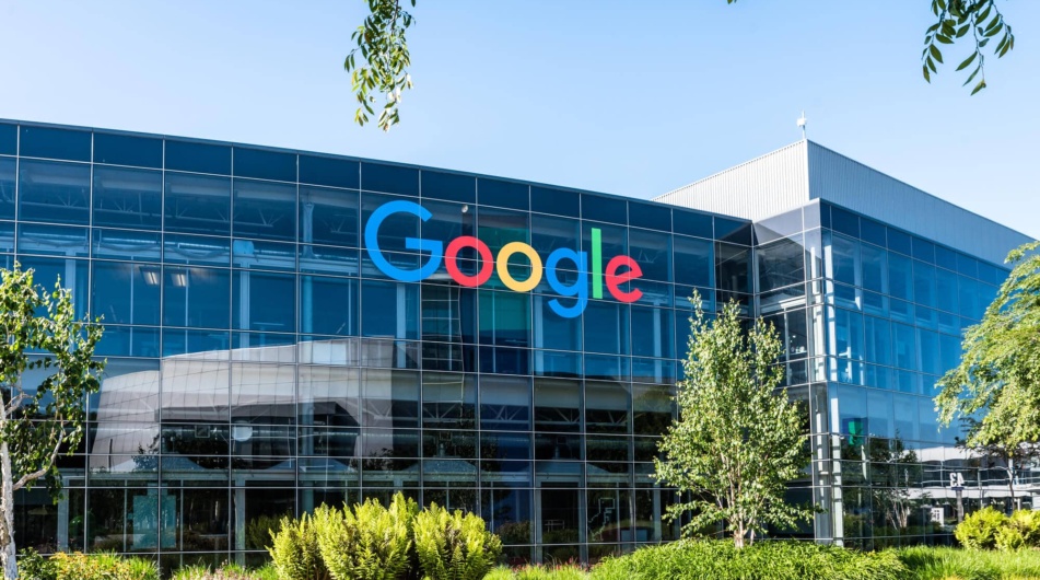 Senát schválil zdanění zisků nadnárodních společností. Google a Apple můžou zaplatit miliardy!