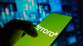 Obří zájem o eToro IPO! Akcie vystřelily o téměř 30 % během jediného dne