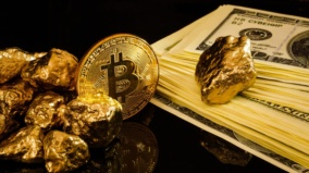 Američané chtějí směnit zlaté rezervy za Bitcoin! O jakou částku se jedná?